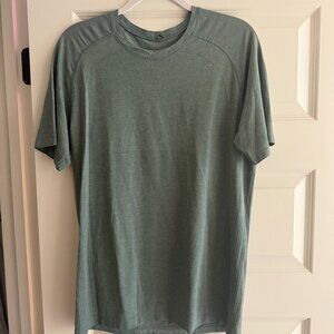Lululemon Metal Vent Tech Short Sleeve Shirt 2.0, Size Large - Sea Water